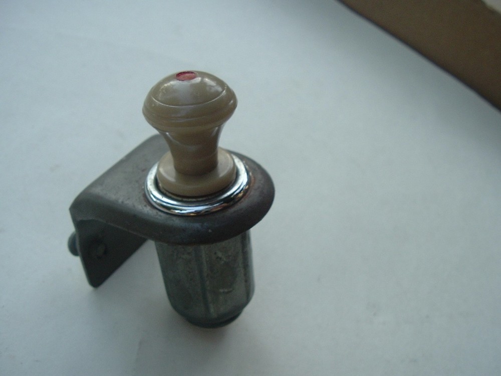 Hudson Automobile Cigarette Lighter Nob