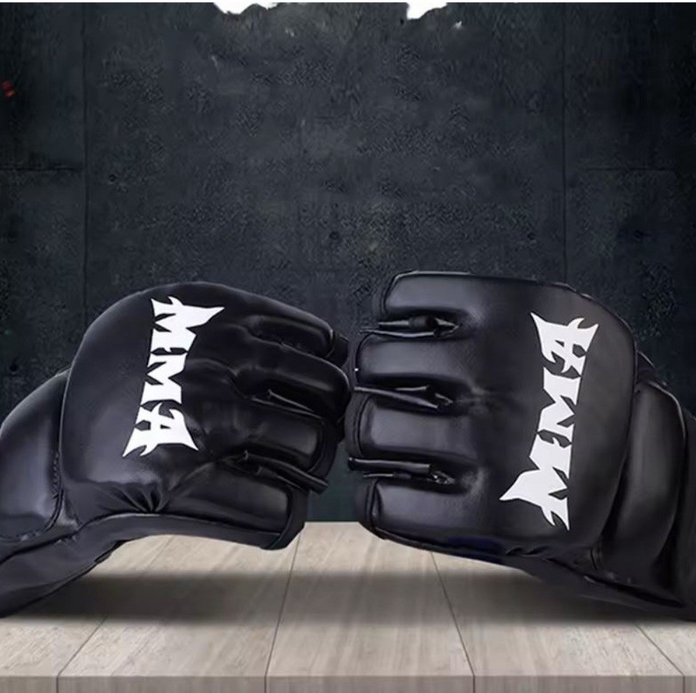 MMA Training Gloves. Kickboxing. NEW