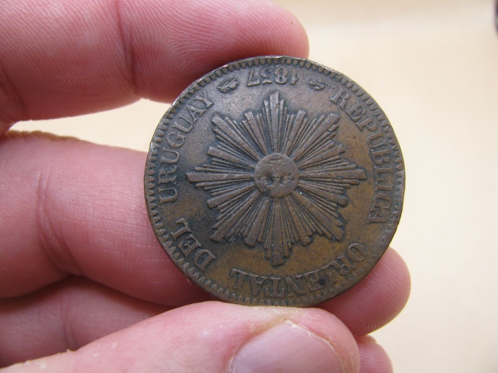 COINS - URUGUAY 1857 20 CENTIMOS #220
