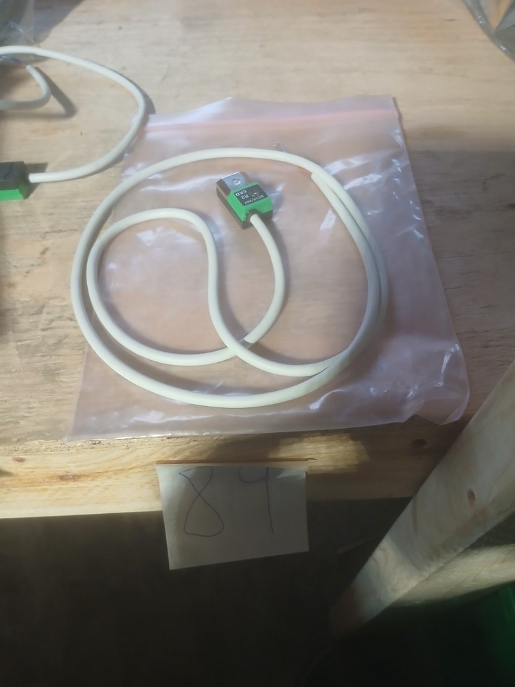 NEW CKD CORP SW-R2  24VDC  Cable