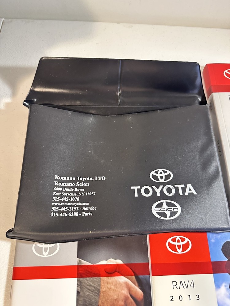 2013 Owners RAV4 Owner's Manual Set