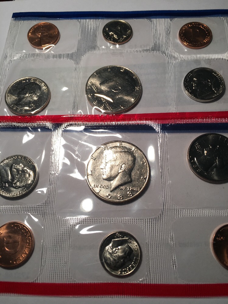 1988p+d Unc Mint Set Govmt Pkg And Coa