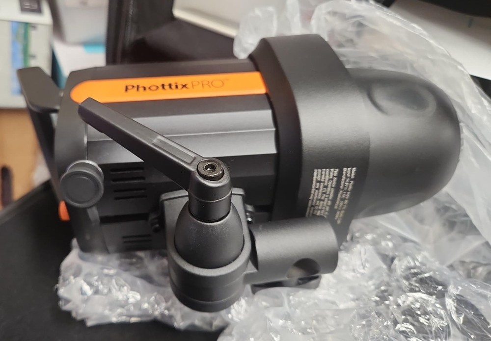 Phottix Indra360 TTL Studio Light Used Missing Battery Missing power cord