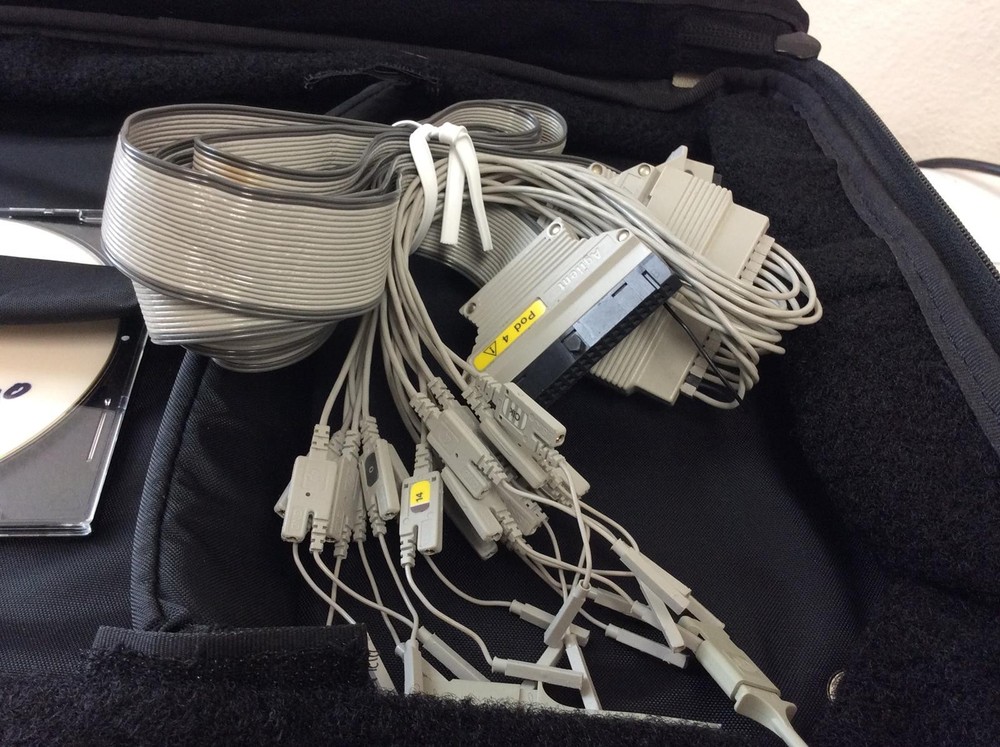 AGILENT TECHNOLOGIES 1693A LOGIC ANALYZER