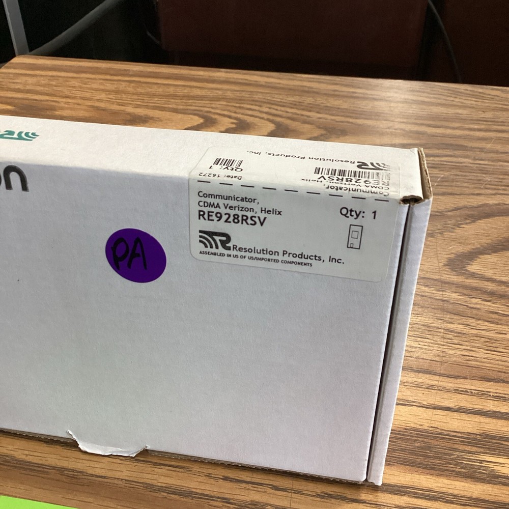 Resolution Communicator CDMA Verizon Helix (RE928RSV) 🟣