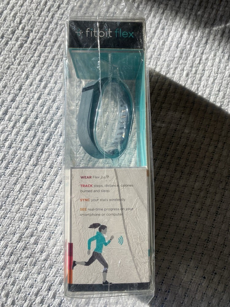 Fitbit Flex Green Wireless Activity Tracker Unopened New In Sealed Box
