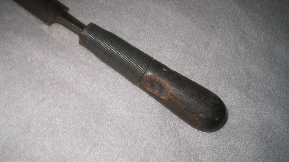 VINTAGE AUTO BODY HALF ROUND RASP FILE UNIQUE