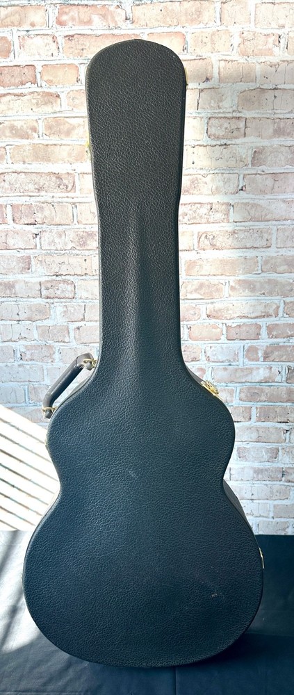 Taylor 324CE 2019 - Shaded Edgeburst