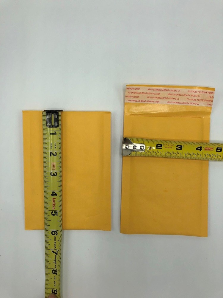 4.45 X 7.5 Bubble Mailers Padded Envelopes Total 30 Envelopes