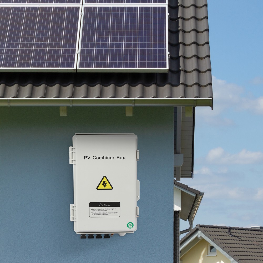 4 String Solar Combiner Box PV Combiner Circuit Breaker 63A For Solar Panel Kit