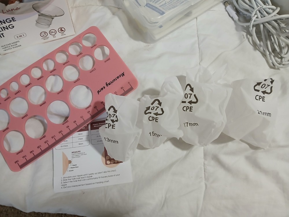 EXCELLENT Spectra S2 Plus Breast Pump With Extra Supplies