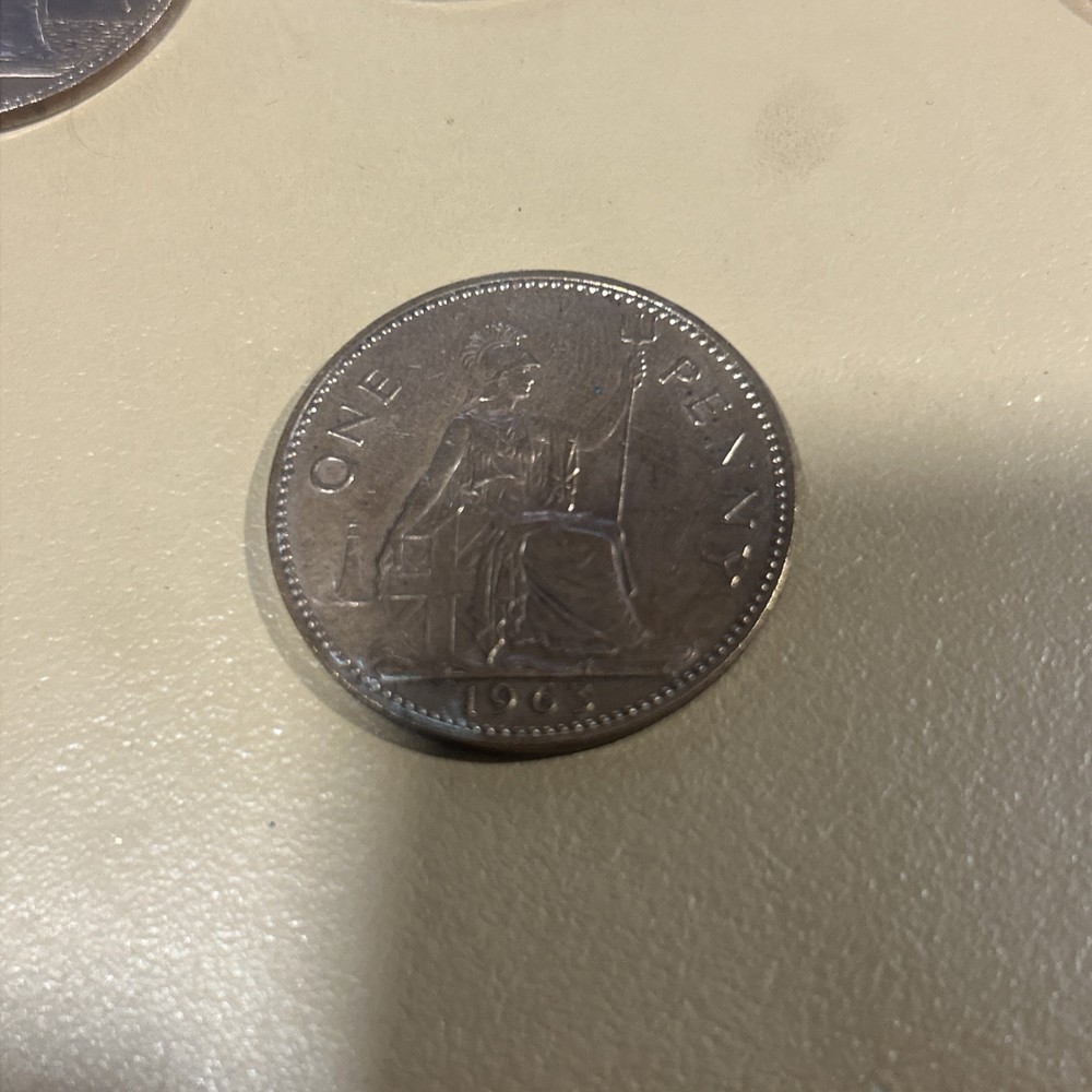 Great Britain - ONE Penny 1963  Elizabeth II Copper