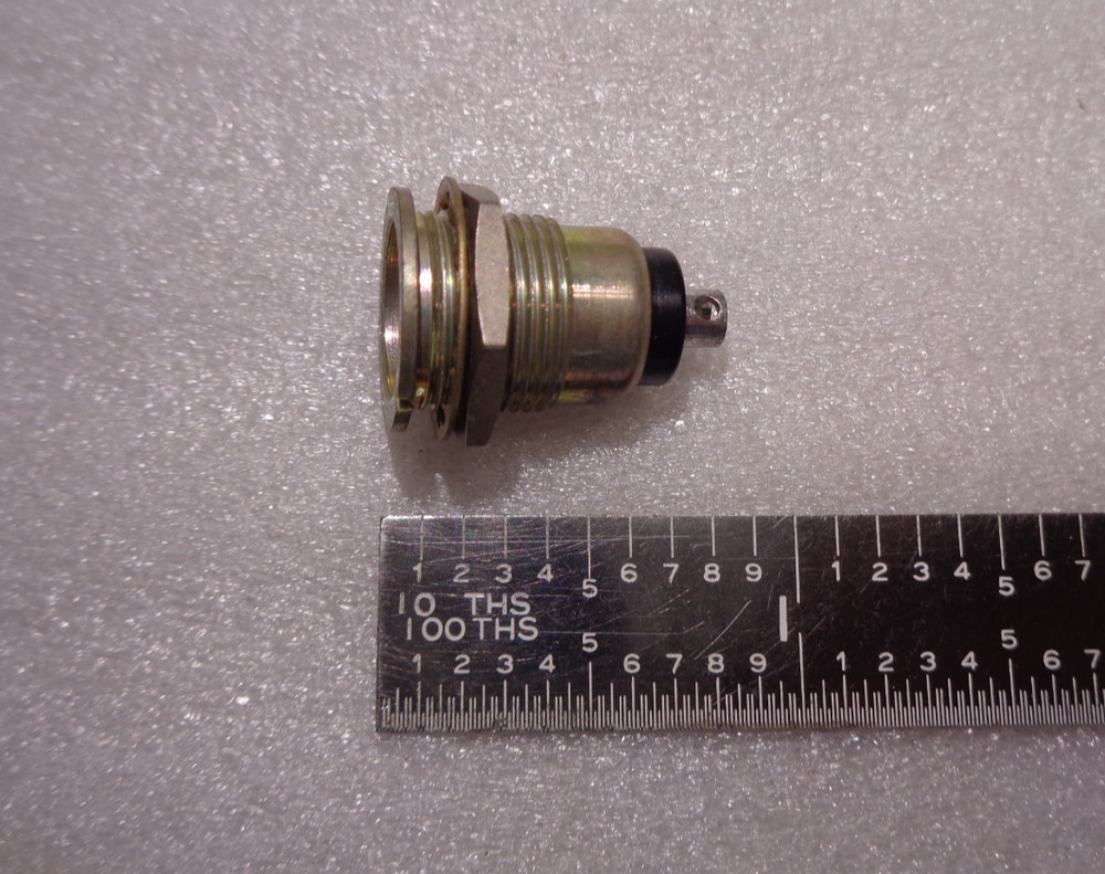 DAILCO LIGHT SOCKET MS25010A / 270-1930-702 NEW