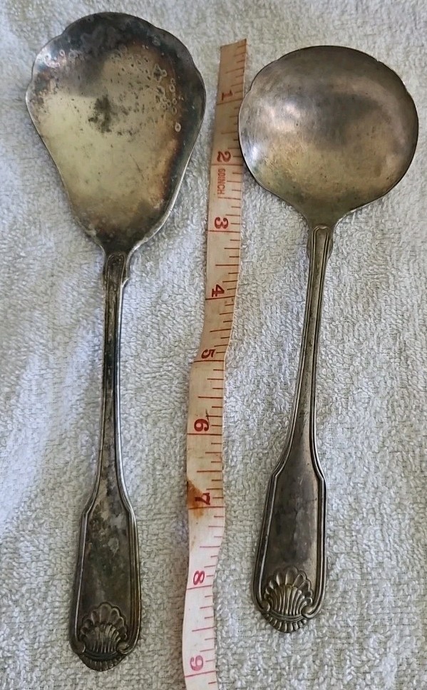 Oneida Community Silverplate SILVER SHELL 2 Piece Hostess Serving Set