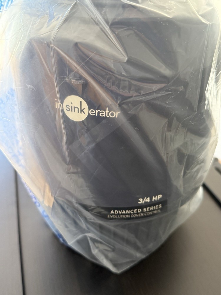 InSinkErator Evolution Cover Control with 3/4hp Garbage Disposal w/EZcnct Cord