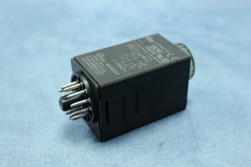 IDEC Electronic Timer GT3A 4EAD24