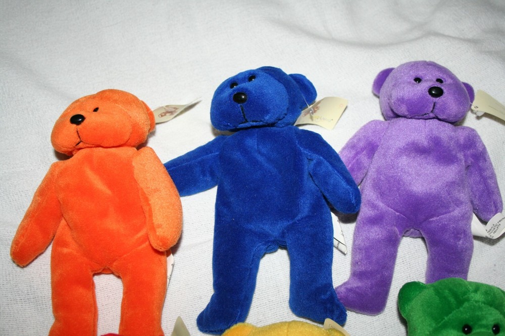 VINTAGE PLUSHLAND DANCING BEARS