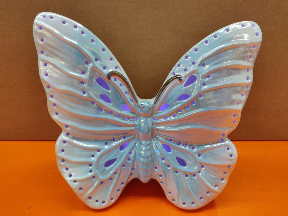⭐️⭐️⭐️⭐️⭐️ Pearlescent Ceramic Lighted Butterfly Desk Night Light Decor