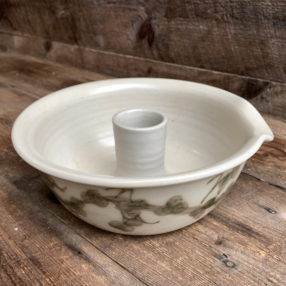 Chicken Roaster Ivy Vine Pattern Hand Thrown John Petree ? 10” Dinnerware
