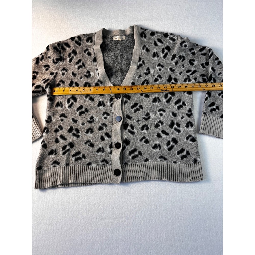 Everyly Grey Leopard Print V-Neck Button Front Cardigan Sweater Womens Medium