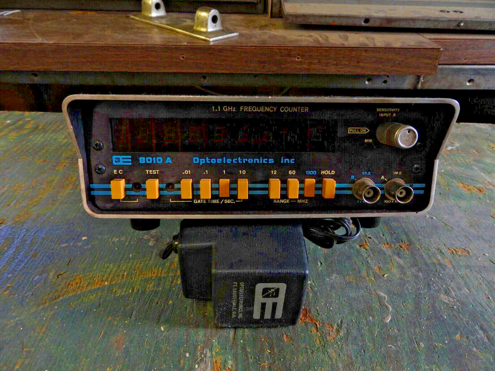 Optoelectronics 8010 Frequency Counter (Working Unit)