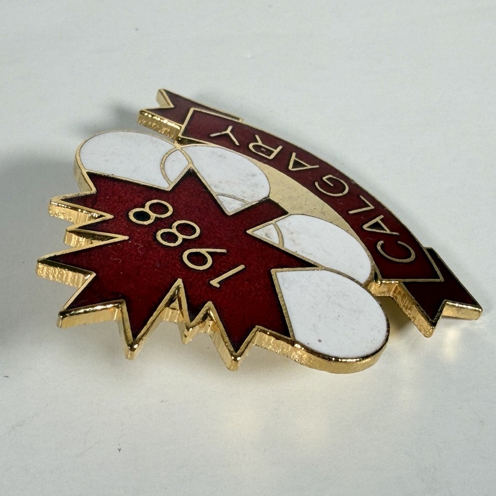 VTG 1988 Team Canada Calgary Winter Olympics Lapel Pin - Maple Leaf