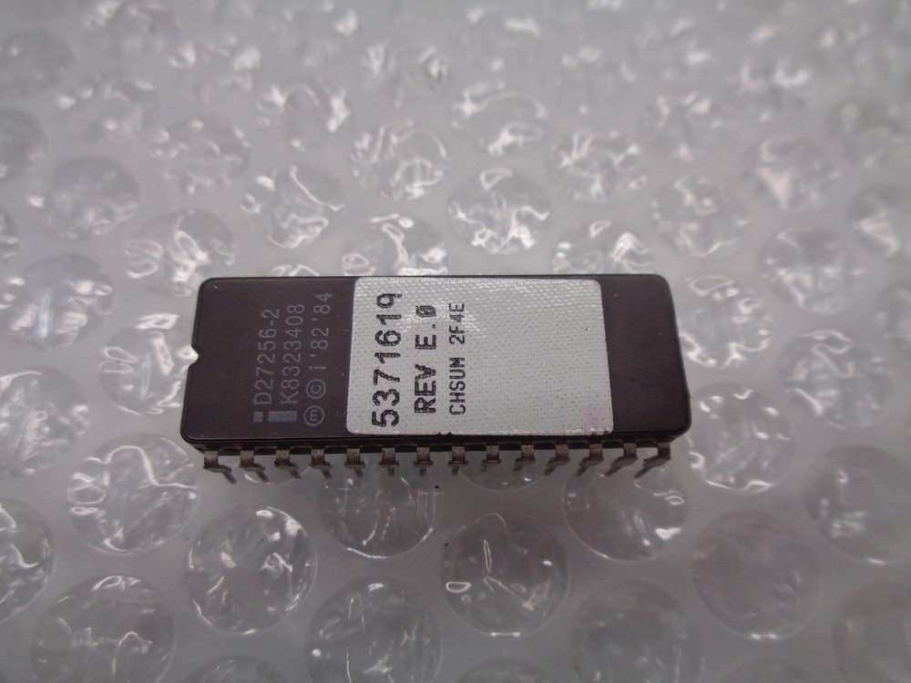 INTEL D27256-2 IC CHIP NSNP