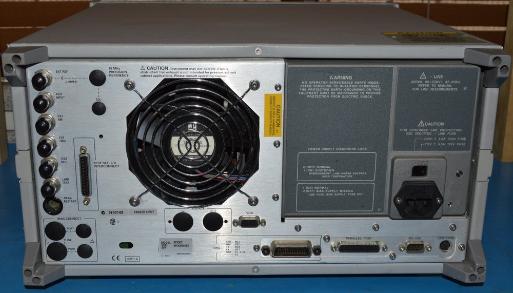 Agilent 8753ET Transmission/Reflection Network Analyzer 300kHz - 3GHz FUNCTIONAL