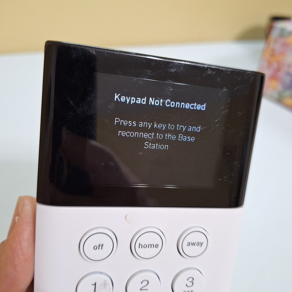 SimpliSafe SSKP3 Security Keypad White Wireless Used Tested & Working
