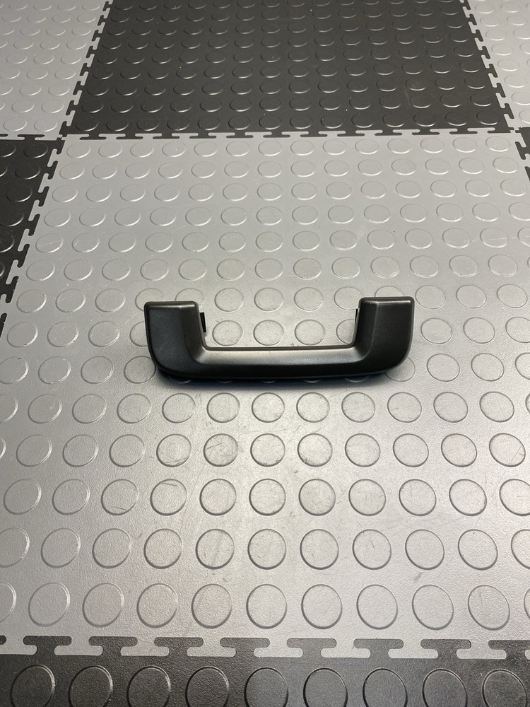 2015-2018 VOLVO V60 RIGHT FRONT PASSENGER OVERHEAD GRAB PULL HANDLE OEM