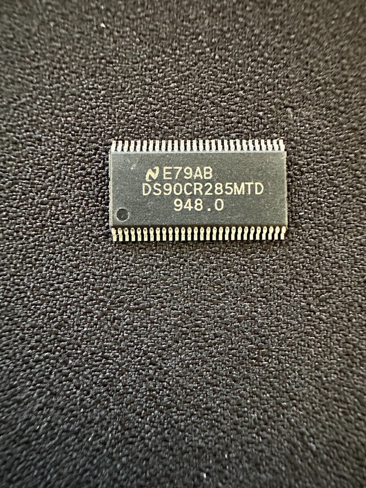 Texas Instruments DS90CR285MTD LVDS Interface IC (A55)