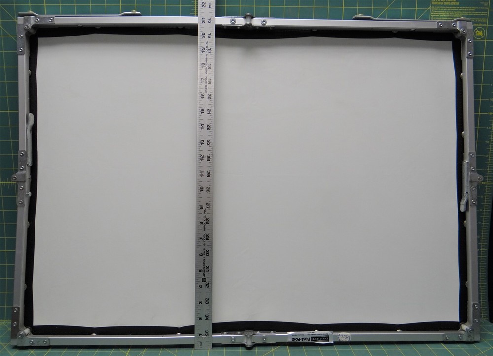 Da-Lite Fast-Fold Mini Projection Screen 28"x19" Screen Size