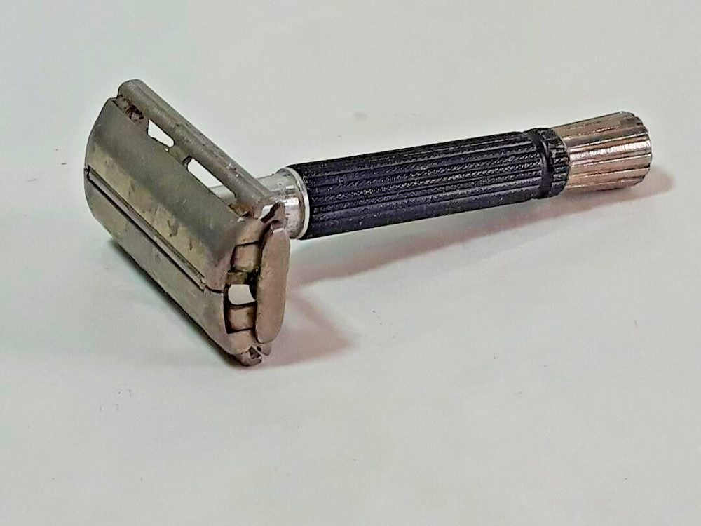 Vintage Gillette Razor, Black Handle, Flair Tip
