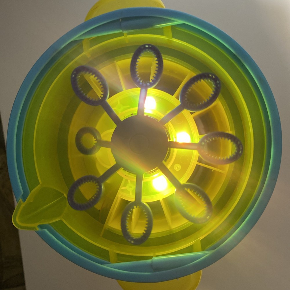 Bubble Fountain, Bubble Blaster Ultimate Blower Battery Operated