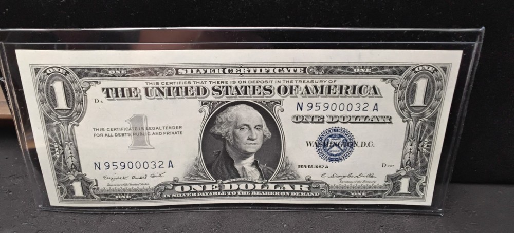 1957-A U.S. $1 SILVER CERTIFICATE    032A