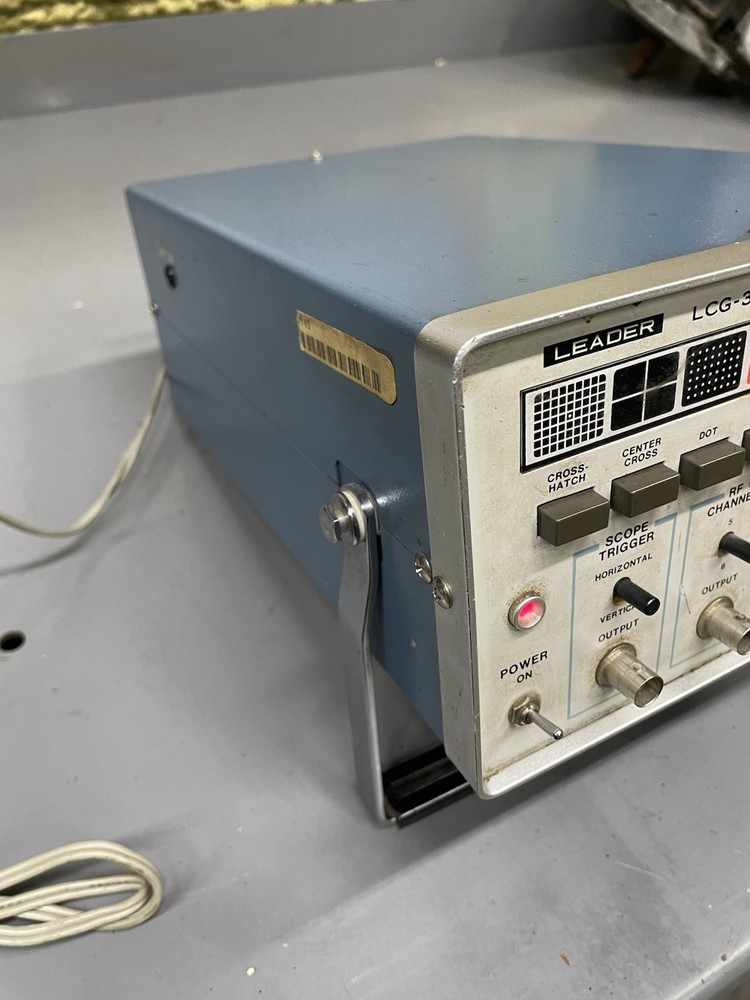 Leader LCG-396 NTSC Pattern Generator – Untested- Does Power On