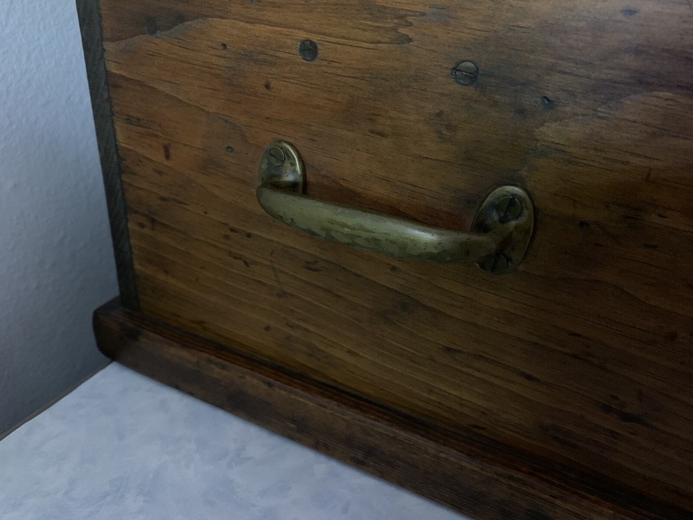 HAND MADE WOOD FLY TYERS CHEST