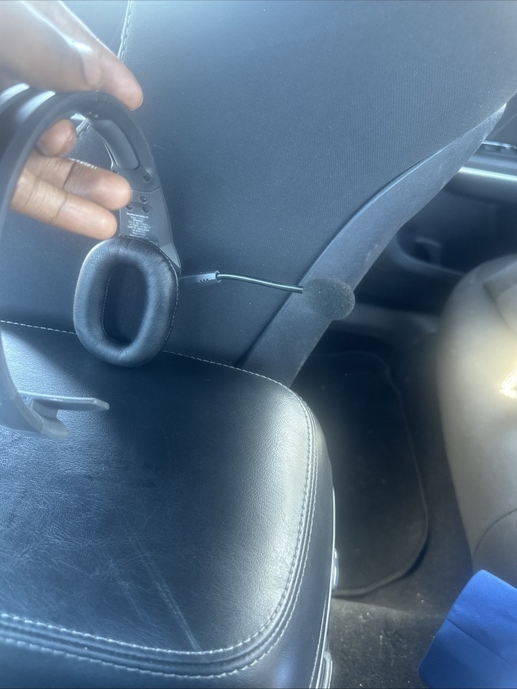 BlueParrott B450-XT Bluetooth Headset Pre-owned