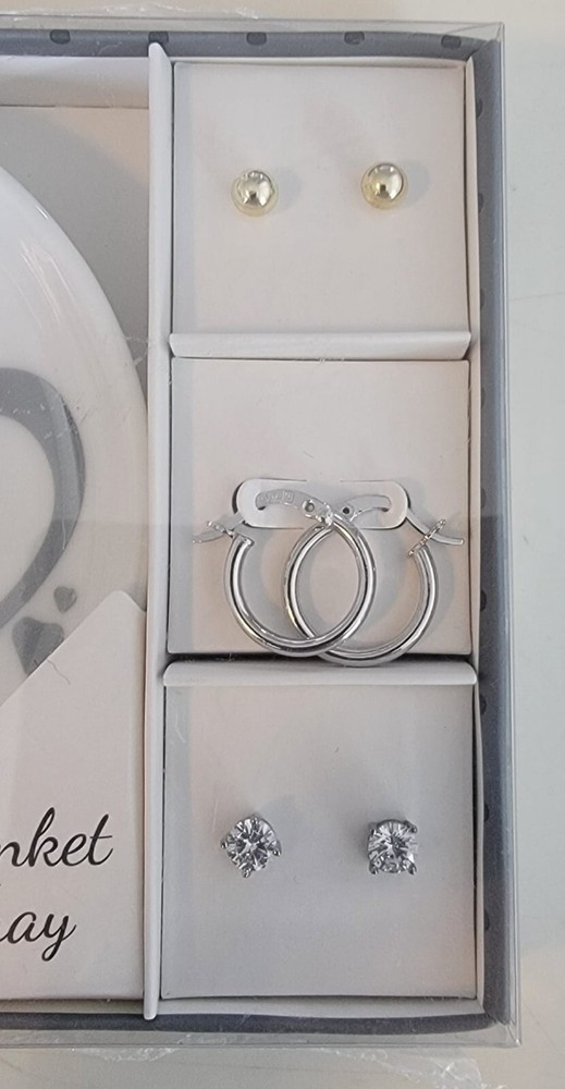 Gift Jewelry With Tray