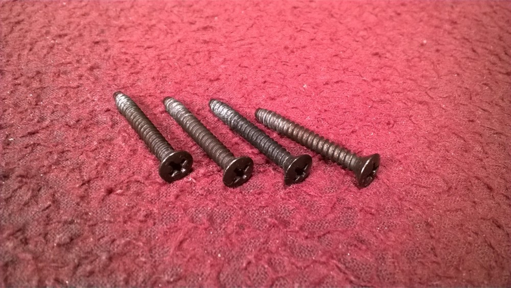 LIONEL POST WAR TYPE-KW TRAINMASTER TRANSFORMER - CASE MOUNT SCREWS