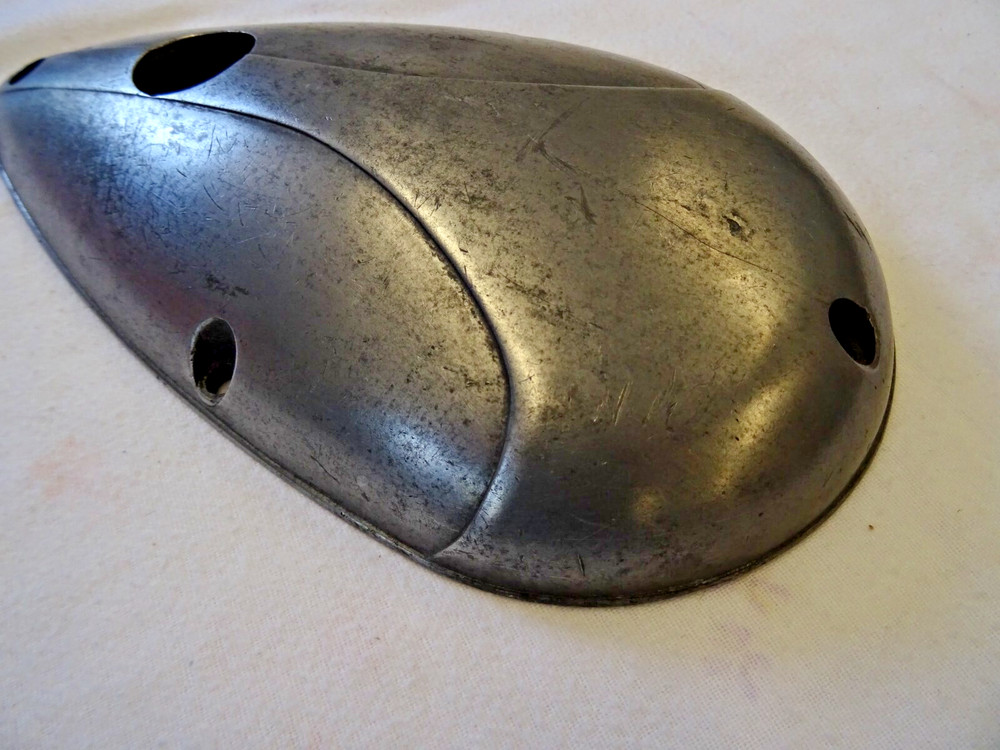 90-1548 BSA BANTAM D14 & B175 ALTERNATOR OUTER COVER 'USED'