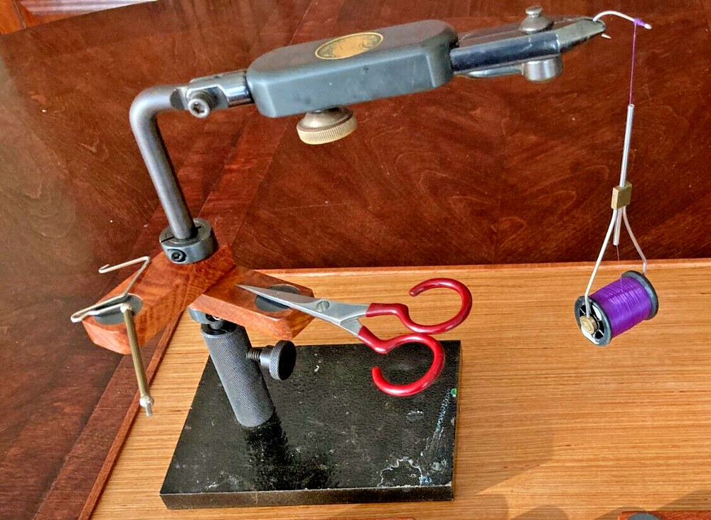 WADE'S FLY-TYING QUICK DRAW TOOL HOLDER KIT