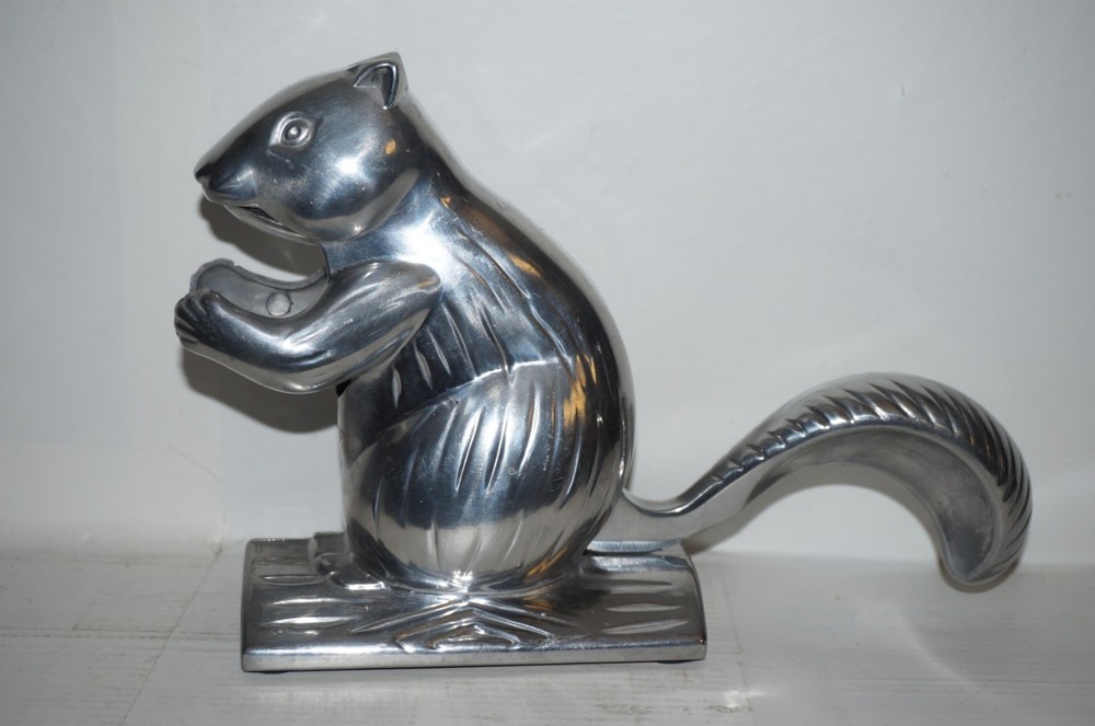 Norpro Davy Crack'it Squirrel Nutcracker - 5 ½ Inch Aluminum Nutcracker