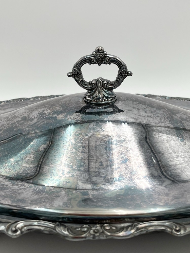 Towle Silverplate Covered Oval Serving Tray Rococo Buffet Server Vintage 20.5”