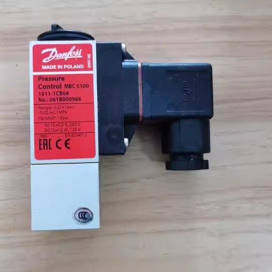 Danfoss MBC5100 061B000966 sensor