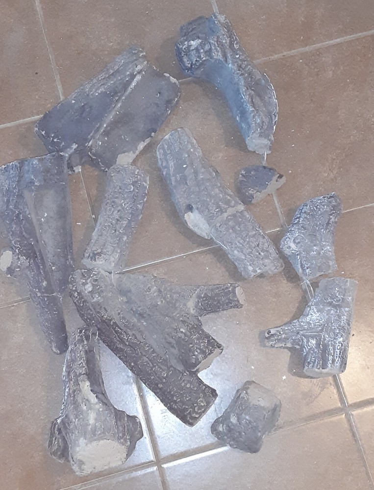 24" Fire Place Logs Set Multi Sided Refractory Logs 7 Piece - Blemished