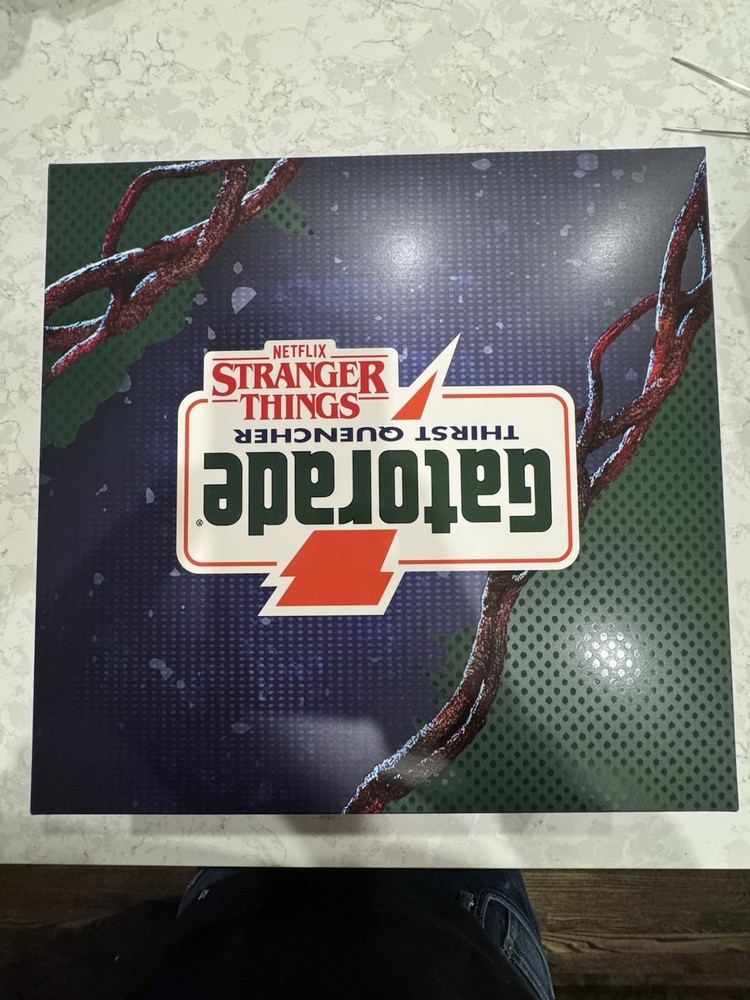 Gatorade X Stranger Things Upside Down Capsule Limited Edition Size Large