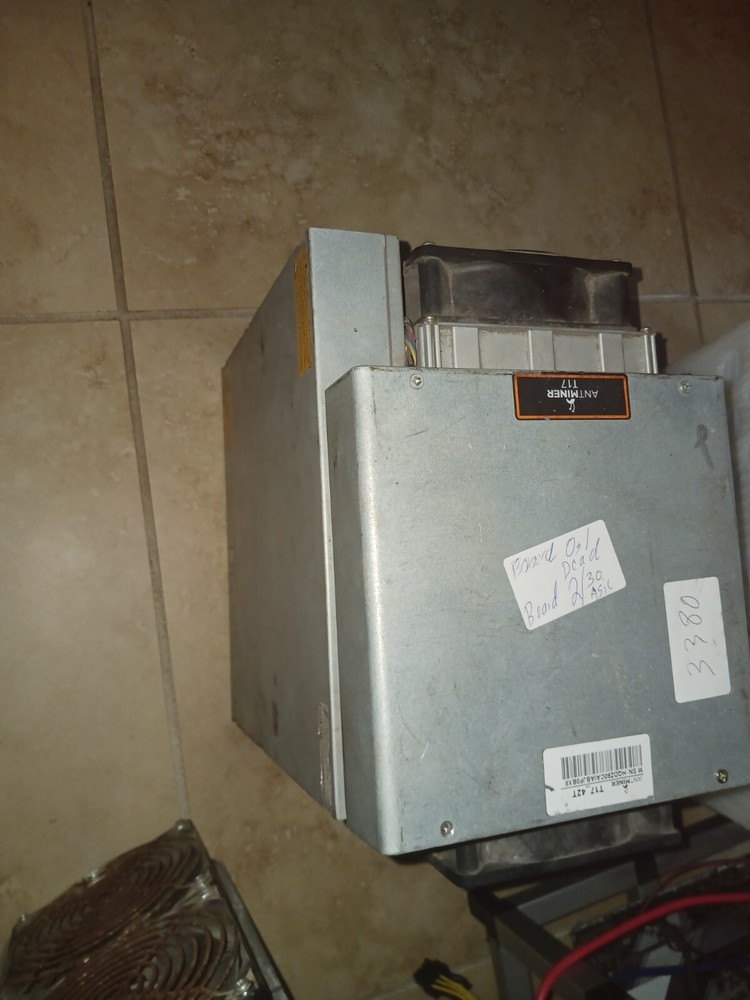 Bitmain Antminer T17 42th only one board works