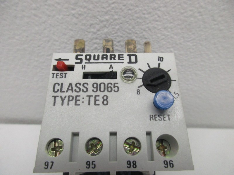 SQUARE D 9065-TE8 OVERLOAD RELAY UNMP