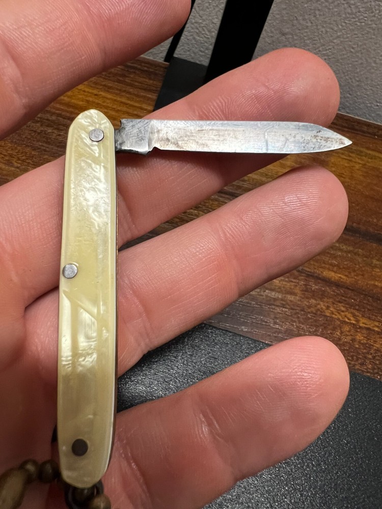 Vintage Colonial PRovidence RI Celluloid Handle Knife